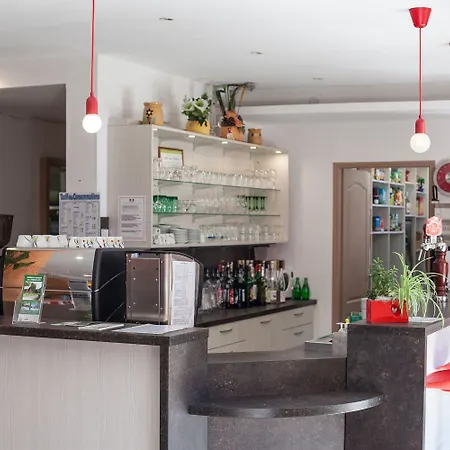 Σαλέ De La Wormsa